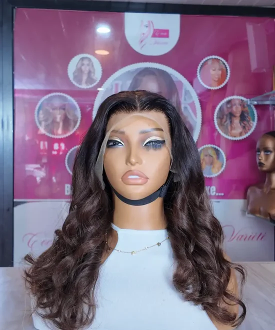 Vintage Hair frontale 13x8 déjà customisée, livrée bouclée, longueur 18 (possibilité de lisser)